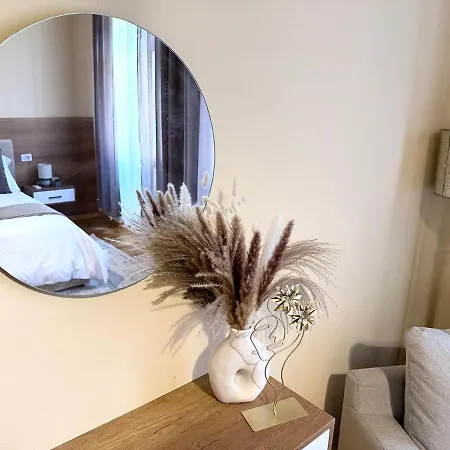 דירה Luxury In Gjuhadol *