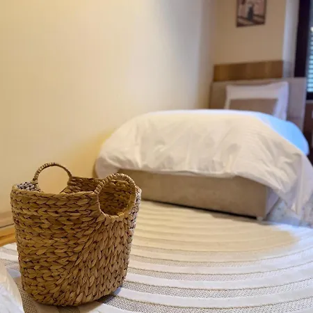 Luxury In Gjuhadol דירה *